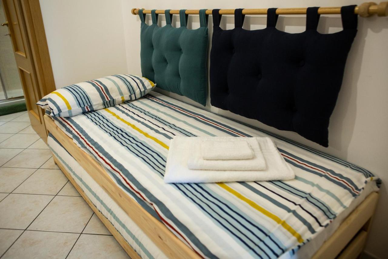 Bnb Al Centro E Meglio, Napoli Nápoles Exterior foto