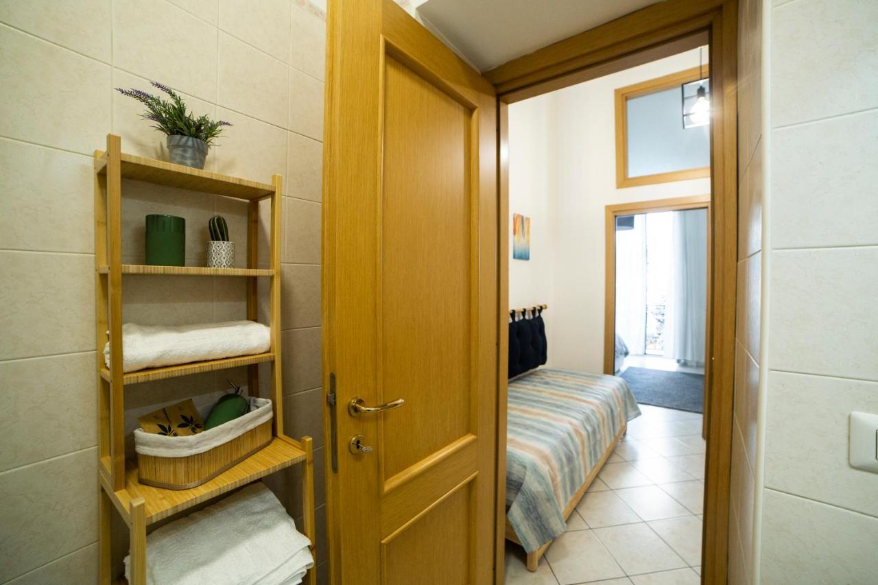 Bnb Al Centro E Meglio, Napoli Nápoles Exterior foto
